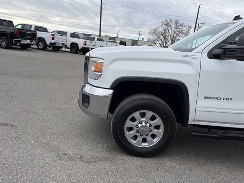 Used 2015 GMC Sierra 2500 SLE image 6