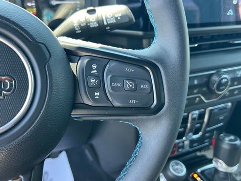 Used 2024 Jeep Wrangler Unlimited Rubicon 4xe AWD/4WD image 23