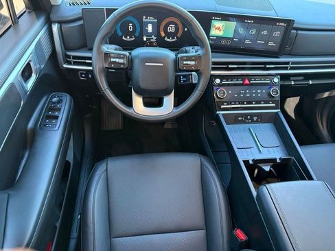 Used 2025 Hyundai Santa Fe SEL w/ Tow & Go Package FWD image 10