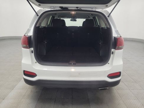 Used 2019 Kia Sorento LX image 29