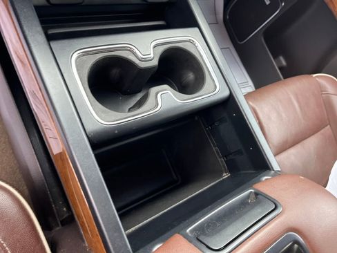 Used 2015 Chevrolet Silverado 1500 High Country w/ High Country Premium Package image 15