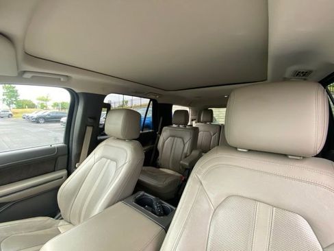 Used 2018 Ford Expedition Limited AWD/4WD image 11