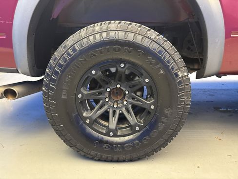 Used 2014 Ford F150 Raptor w/ Equipment Group 801A Luxury image 8