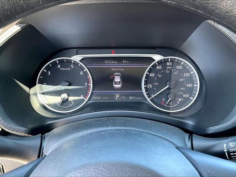 Used 2025 Nissan Sentra SV FWD image 19