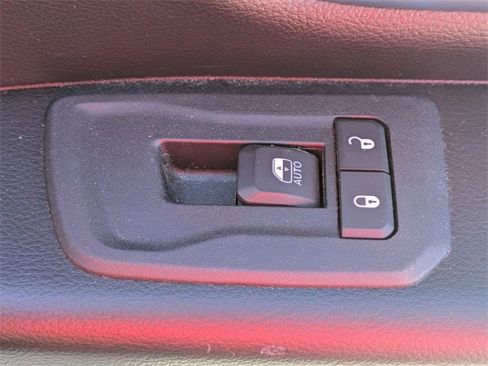 Used 2025 RAM 1500 Big Horn image 40