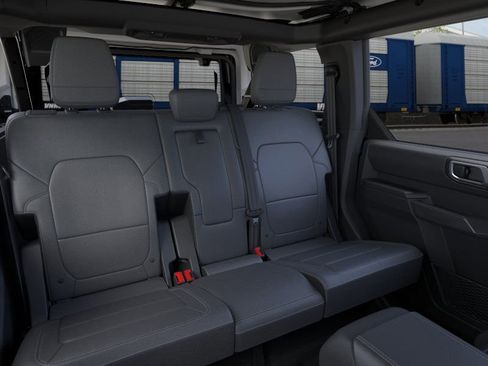 New 2026 Ford Bronco Outer Banks w/ Sasquatch Package image 11