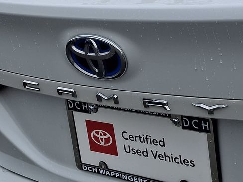 Certified 2020 Toyota Camry XLE w/ Sunroof Package FWD image 32