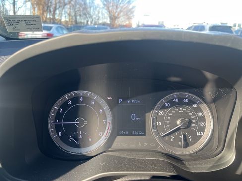 Used 2021 Hyundai Venue SEL image 12