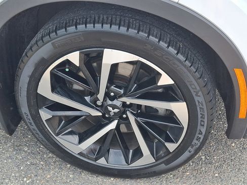 Used 2023 Mitsubishi Outlander SE AWD/4WD image 9