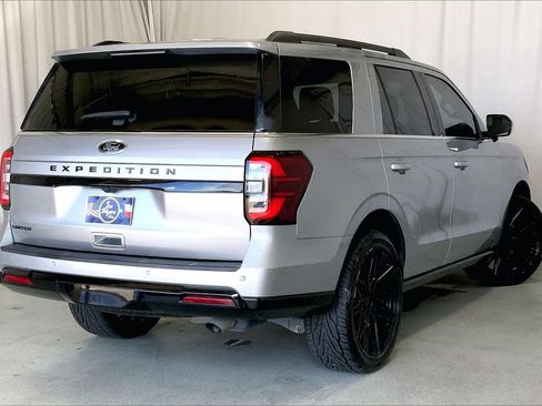 Used 2023 Ford Expedition Limited RWD image 13