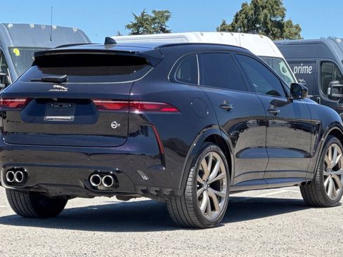Used 2023 Jaguar F-PACE SVR AWD/4WD image 4