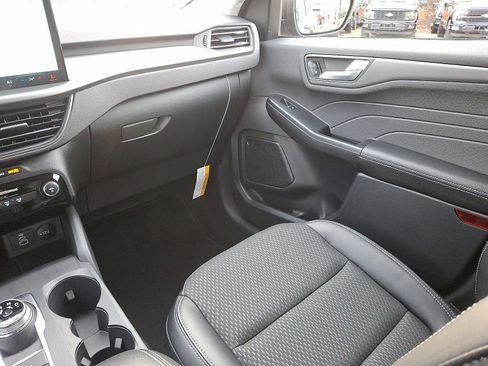 New 2026 Ford Escape Plug-in Hybrid image 11