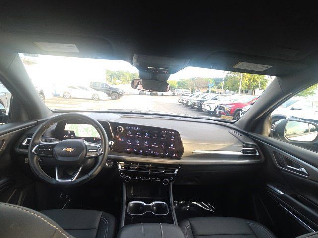 Used 2026 Chevrolet Traverse LT AWD/4WD image 28