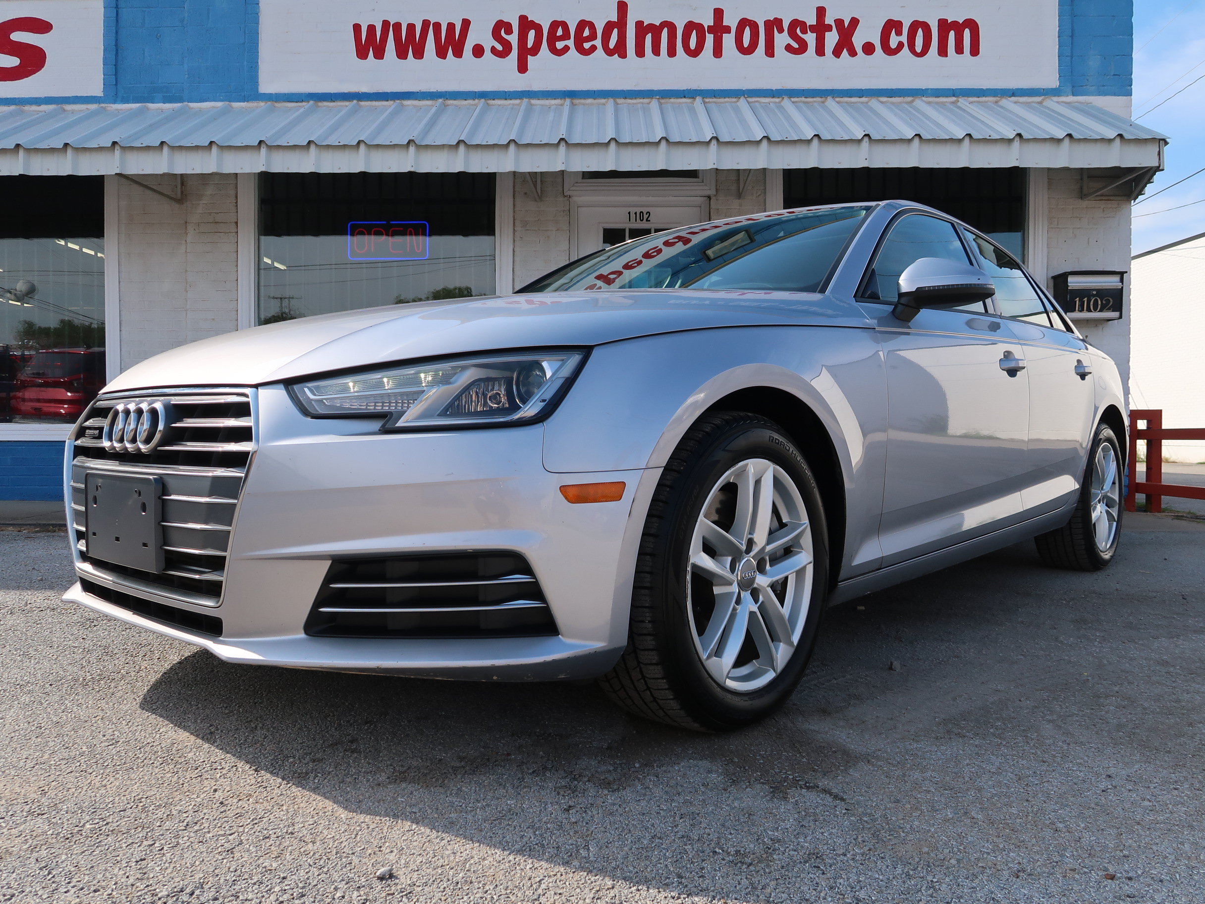 Used 2017 Audi A4 2.0T Premium AWD/4WD image 5