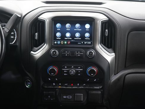 Used 2019 Chevrolet Silverado 1500 LT Trail Boss image 17