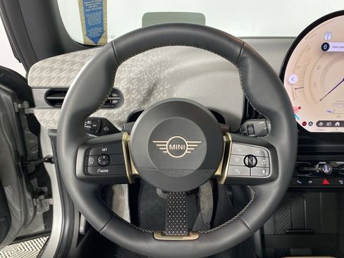 Used 2025 MINI Cooper S image 8