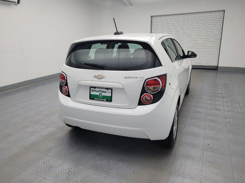 Used 2016 Chevrolet Sonic LT FWD image 7