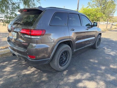Used 2021 Jeep Grand Cherokee Trailhawk w/ Premium Lighting Group AWD/4WD image 3