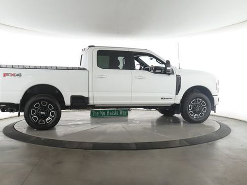 Used 2026 Ford F250 Platinum AWD/4WD image 6