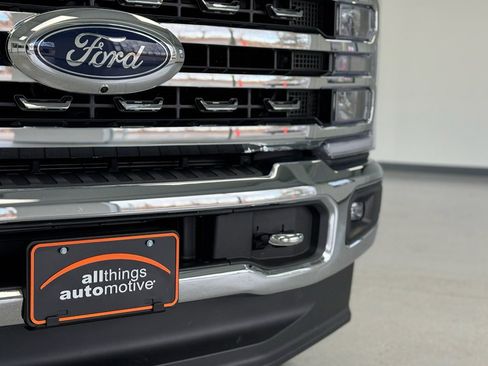 Used 2024 Ford F350 Lariat w/ Chrome Package image 11