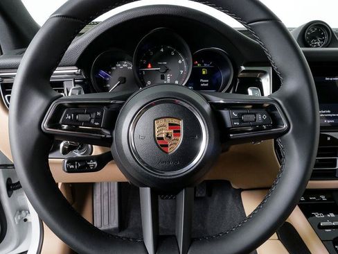 Certified 2026 Porsche Macan Turbo AWD/4WD image 9