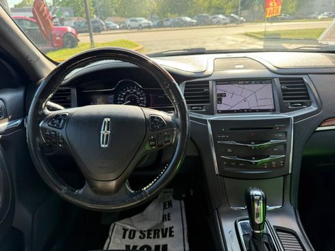 Used 2013 Lincoln MKS AWD image 28