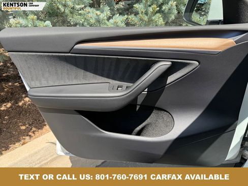 Used 2023 Tesla Model Y Long Range AWD/4WD image 17