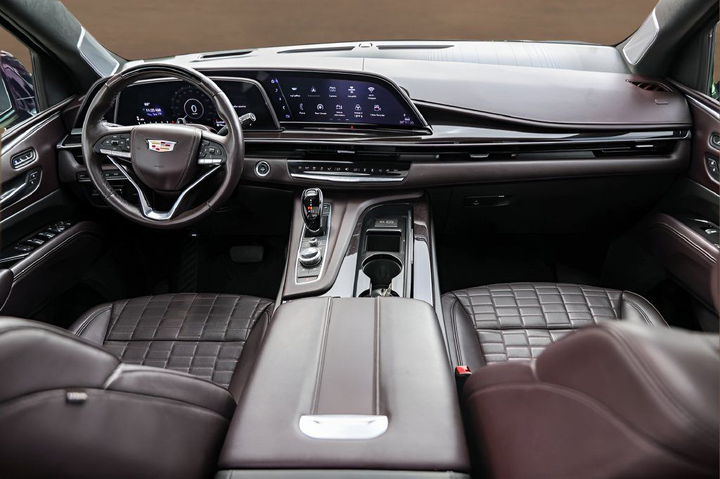 Certified 2023 Cadillac Escalade ESV Sport Platinum w/ LPO, ONYX Package AWD/4WD image 28