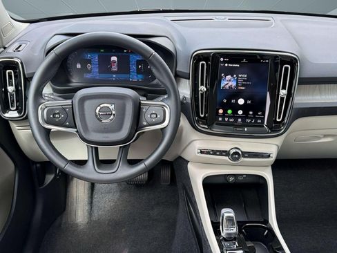 Used 2026 Volvo XC40 B5 Plus w/ Protection Package Premier AWD/4WD image 27