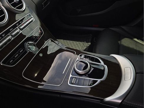 Used 2020 Mercedes-Benz C 300 Sedan image 21