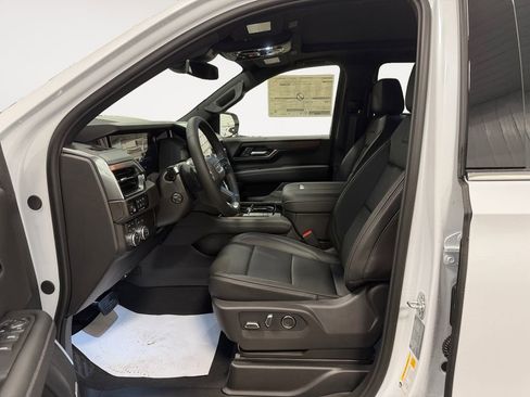 New 2026 GMC Yukon XL Denali w/ Sun & Power Step Package image 13