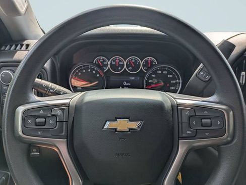 Used 2022 Chevrolet Silverado 1500 Custom w/ LPO, Blackout Package AWD/4WD image 27