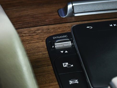 Used 2024 Mercedes-Benz GLE 350 4MATIC image 36