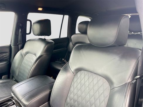 Used 2021 INFINITI QX80 Sensory w/ All-Season Package image 13