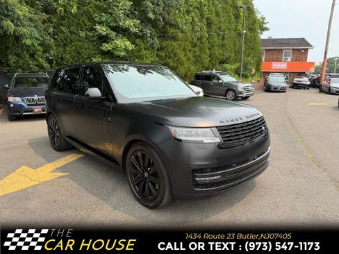 Used 2025 Land Rover Range Rover SE AWD/4WD image 12