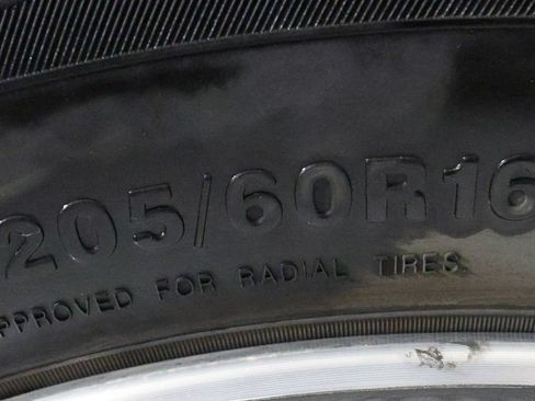 Used 2024 Nissan Sentra SV FWD image 31