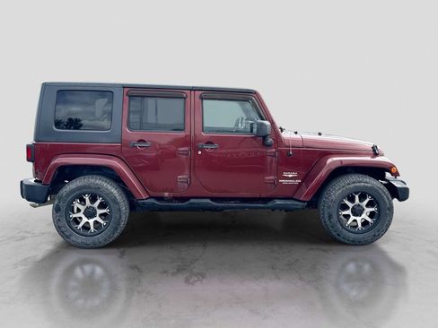 Used 2008 Jeep Wrangler Unlimited Sahara AWD/4WD image 6