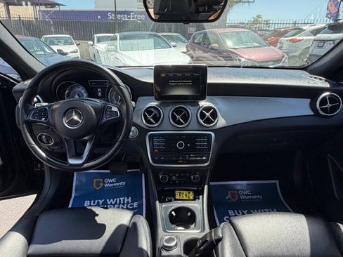 Used 2017 Mercedes-Benz GLA 250 4MATIC w/ Premium Package image 13