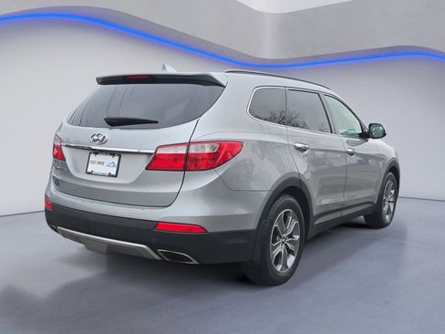 Used 2015 Hyundai Santa Fe GLS image 5