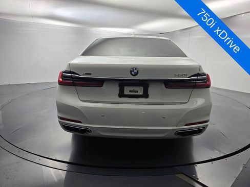 Used 2022 BMW 750i xDrive AWD/4WD image 4