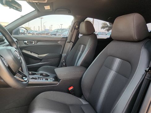 Used 2025 Honda Civic Sport image 13