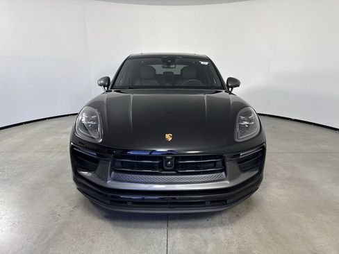 Certified 2025 Porsche Macan Turbo AWD/4WD image 10