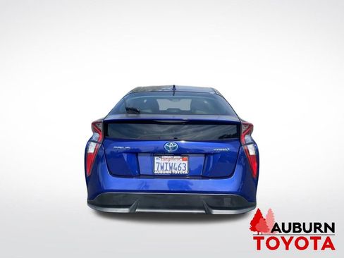 Used 2016 Toyota Prius Four Touring FWD image 6