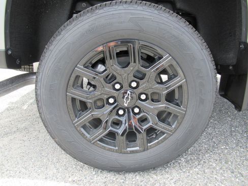 New 2026 Chevrolet Colorado W/T w/ WT Custom Package RWD image 8
