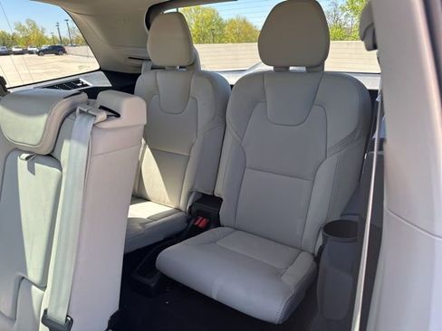 Certified 2024 Volvo XC90 T8 Ultimate w/ Protection Package AWD/4WD image 13
