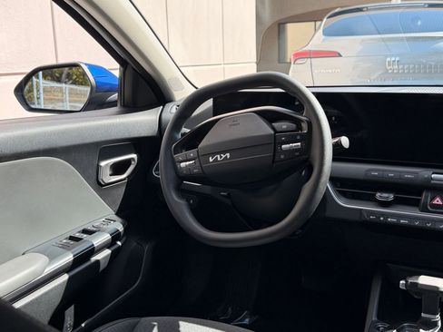 Used 2025 Kia K4 LXS FWD image 29