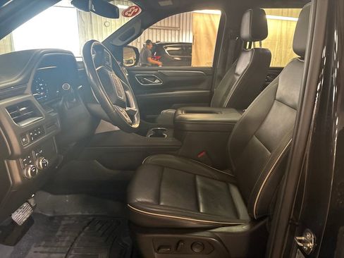 Certified 2023 GMC Yukon XL SLT AWD/4WD image 14