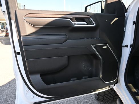 Used 2023 Chevrolet Silverado 1500 RST w/ Convenience Package II image 15