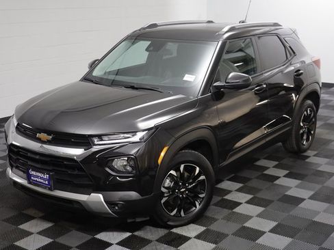 Certified 2023 Chevrolet TrailBlazer LT image 2