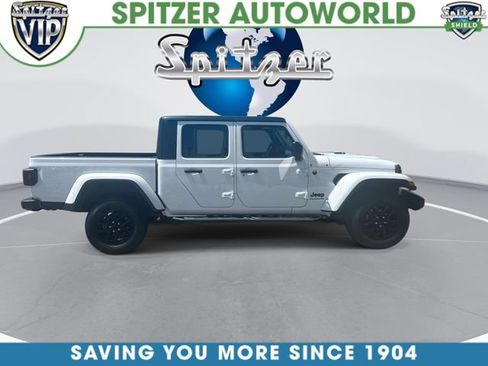 Used 2023 Jeep Gladiator Sport AWD/4WD image 10